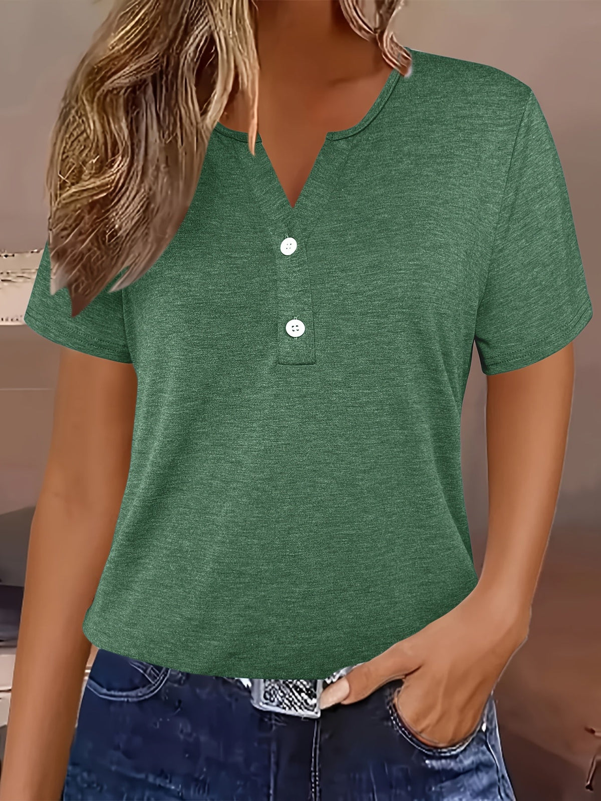 T-shirt élégant à col en V et manches courtes pour femme – Haut décontracté uni ultra-extensible pour le printemps, l'été et l'automne, lavable en machine