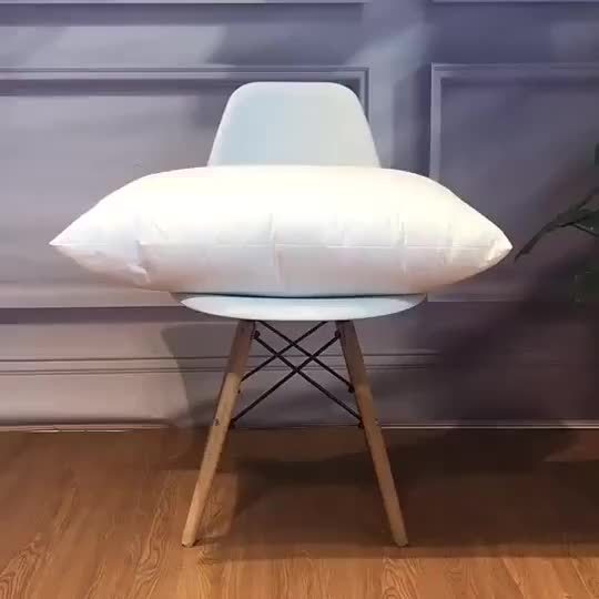 Garnitures de coussin carrées – Rembourrage en fibre neuve hypoallergénique, coussins blancs pour canapé, lit et terrasse, 14 à 20 pouces, lot de 1/2/4, idéal pour la chambre, le salon, le bureau et la décoration extérieure