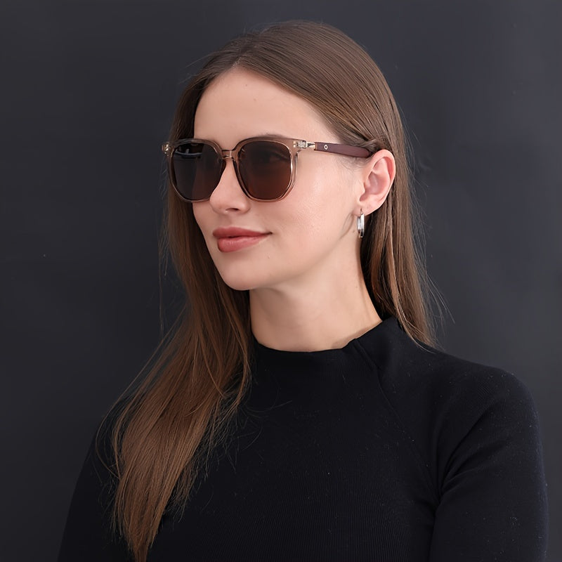 Lunettes de soleil unisexes vintage avec détails à clous, verres polarisés TR UV400 - Lunettes rétro style urbain pour hommes et femmes, idéales pour la conduite, les voyages et le quotidien, monture TR légère