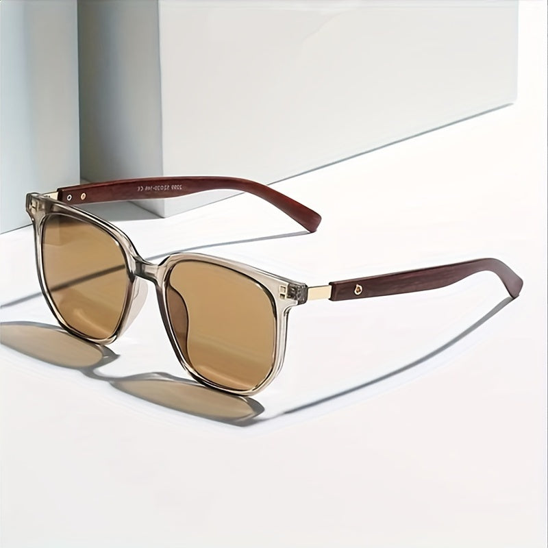 Lunettes de soleil unisexes vintage avec détails à clous, verres polarisés TR UV400 - Lunettes rétro style urbain pour hommes et femmes, idéales pour la conduite, les voyages et le quotidien, monture TR légère