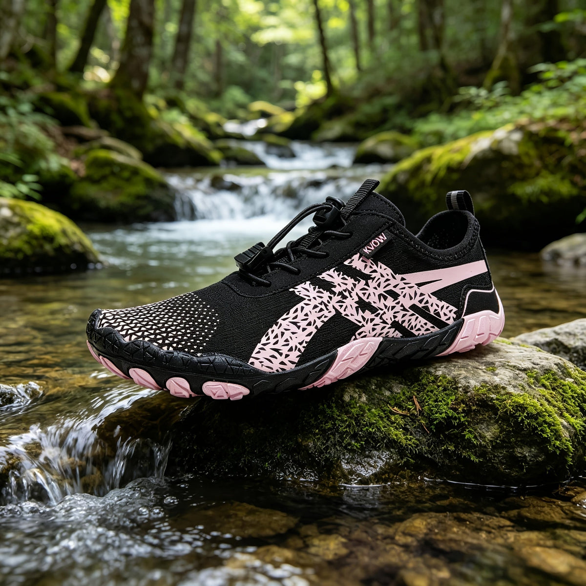 Chaussures aquatiques pieds nus pour femmes avec bout large – Chaussures d'eau légères, antidérapantes et respirantes pour la plage, la piscine, la randonnée et la marche, chaussures minimalistes de sport, pointures US 6-11, plusieurs couleurs