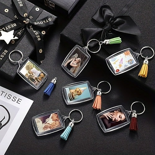 150 porte-clés cadres photo en acrylique avec pompons colorés – Lot de porte-clés photo transparents à clipser pour loisirs créatifs, porte-clés personnalisés en gros, cadeaux d'invités et souvenirs