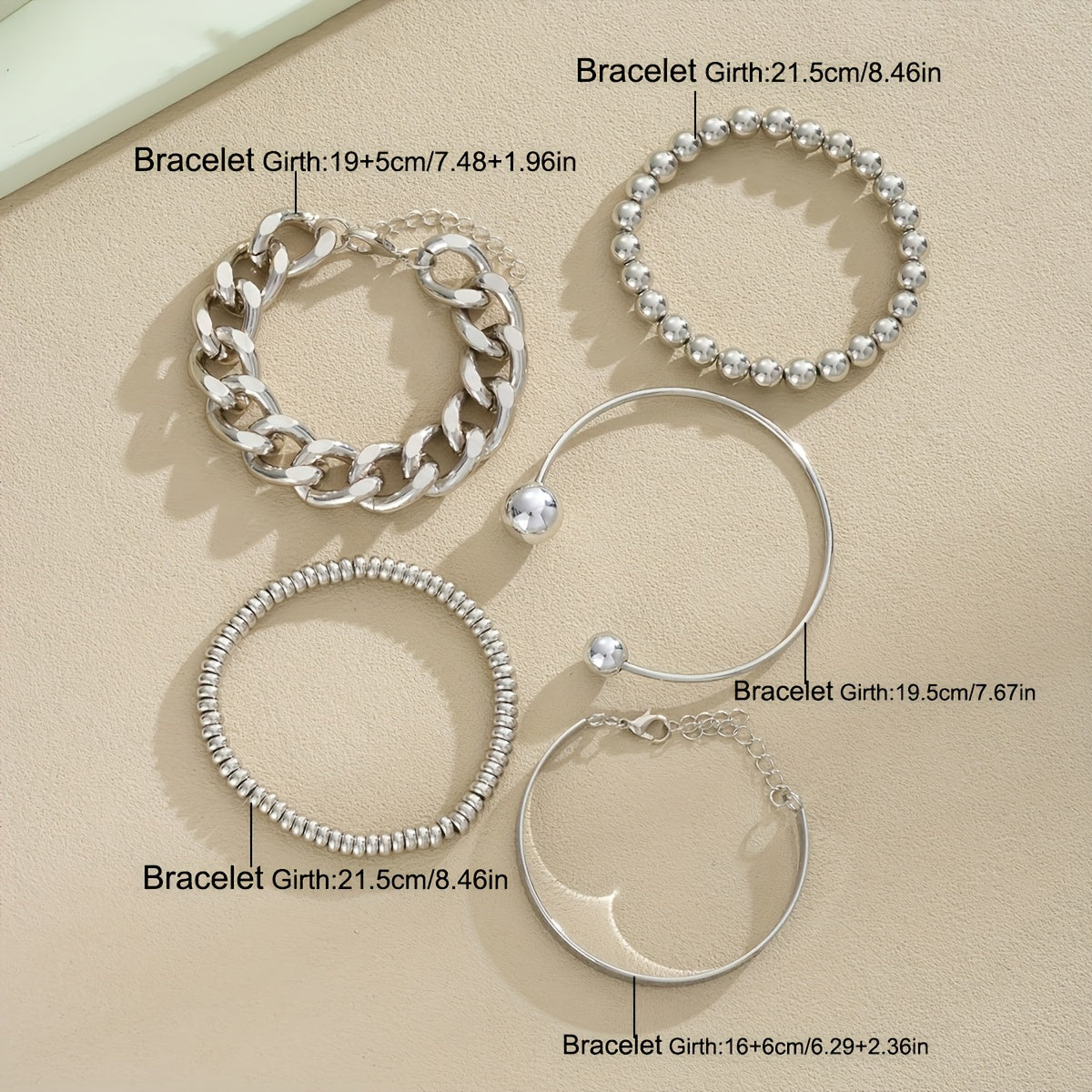 Ensemble de 5 bracelets à grosses mailles et perles pour femmes – Bijoux fantaisie superposables, tons doré et argenté, parfaits pour le quotidien, les rendez-vous, les vacances, les fêtes et comme cadeau pour petite amie