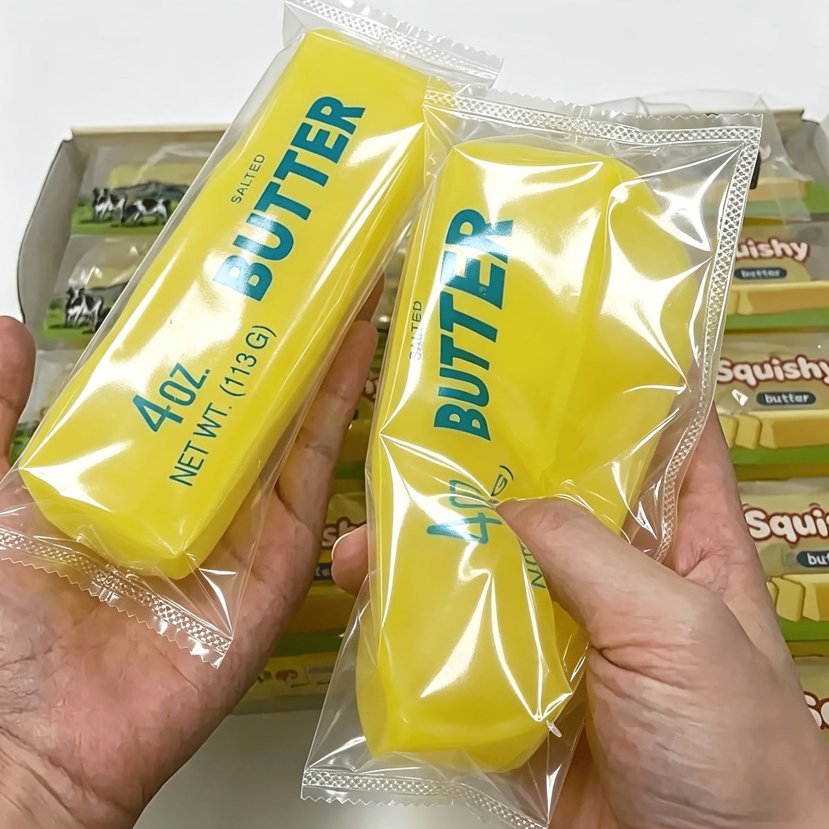 Jouet Squishy à montée lente en forme de barre de beurre et de fromage - Jouet sensoriel malléable anti-stress pour enfants, cadeaux de fête en gros, cadeaux d'anniversaire, surprises de Noël et d'Halloween, jouets pas chers en gros (couleurs aléatoires)