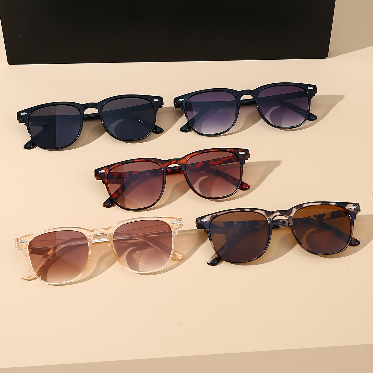 Lot de 5 paires de lunettes de soleil rondes polarisées – Protection UV unisexe, verres en polycarbonate, monture légère, lunettes rétro circulaires pour hommes et femmes, ensemble de lunettes de mode en gros