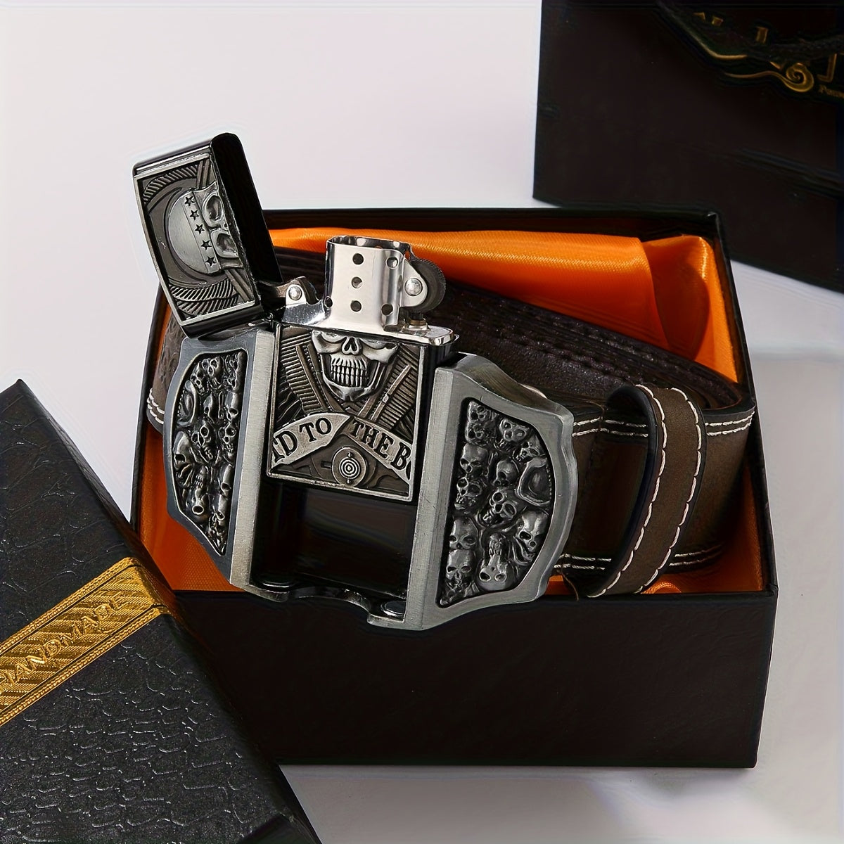 Ceinture de cowboy rétro avec briquet amovible – Ceinture fantaisie à motifs imprimés en relief (tête de mort, aigle, croix et motifs amérindiens), cadeau original pour hommes pour Noël, Thanksgiving et la Saint-Valentin