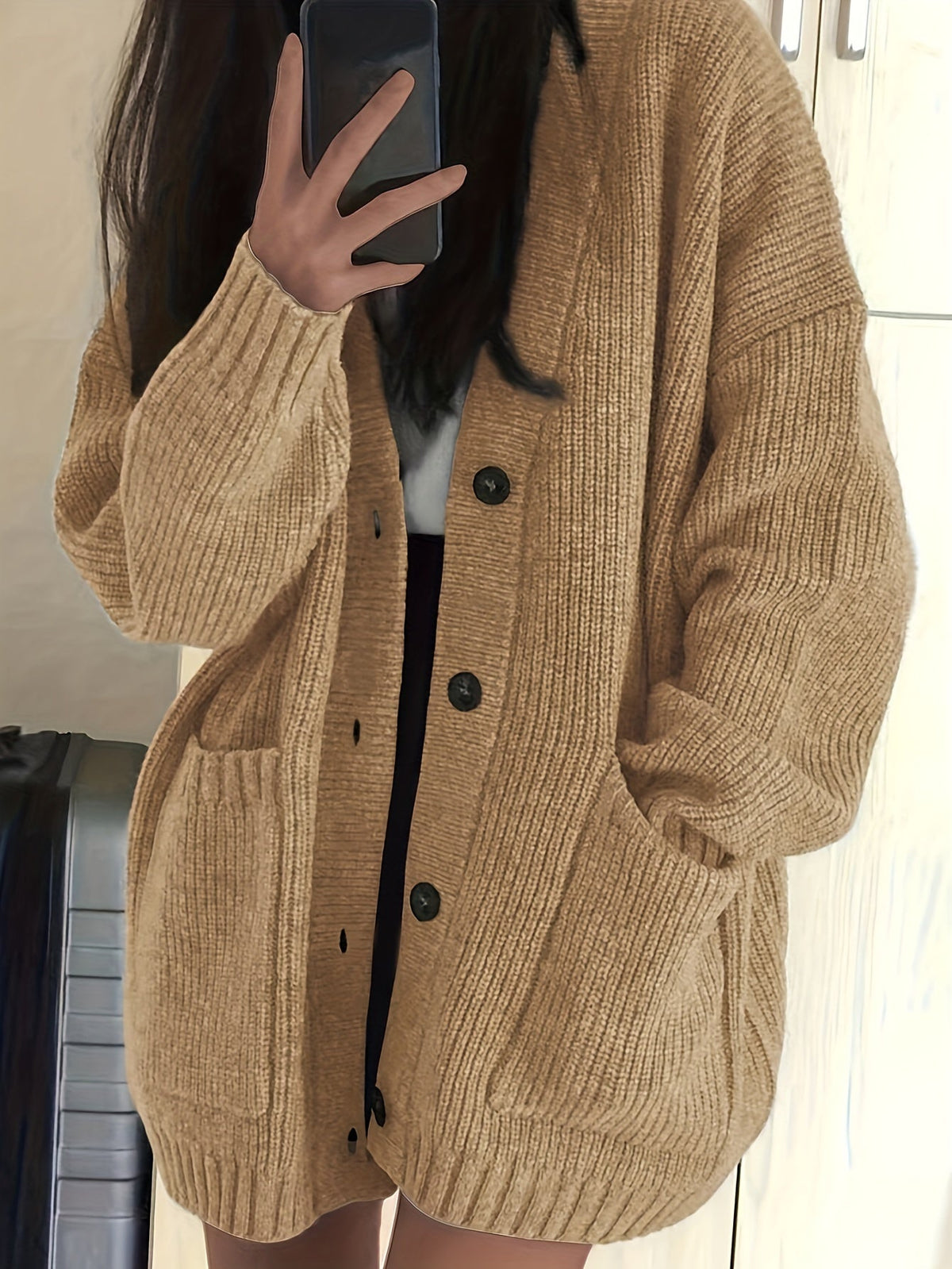 Gilet cardigan oversize en maille côtelée à col en V et boutons pour femme, idéal pour l'automne et l'hiver, confortable et décontracté.