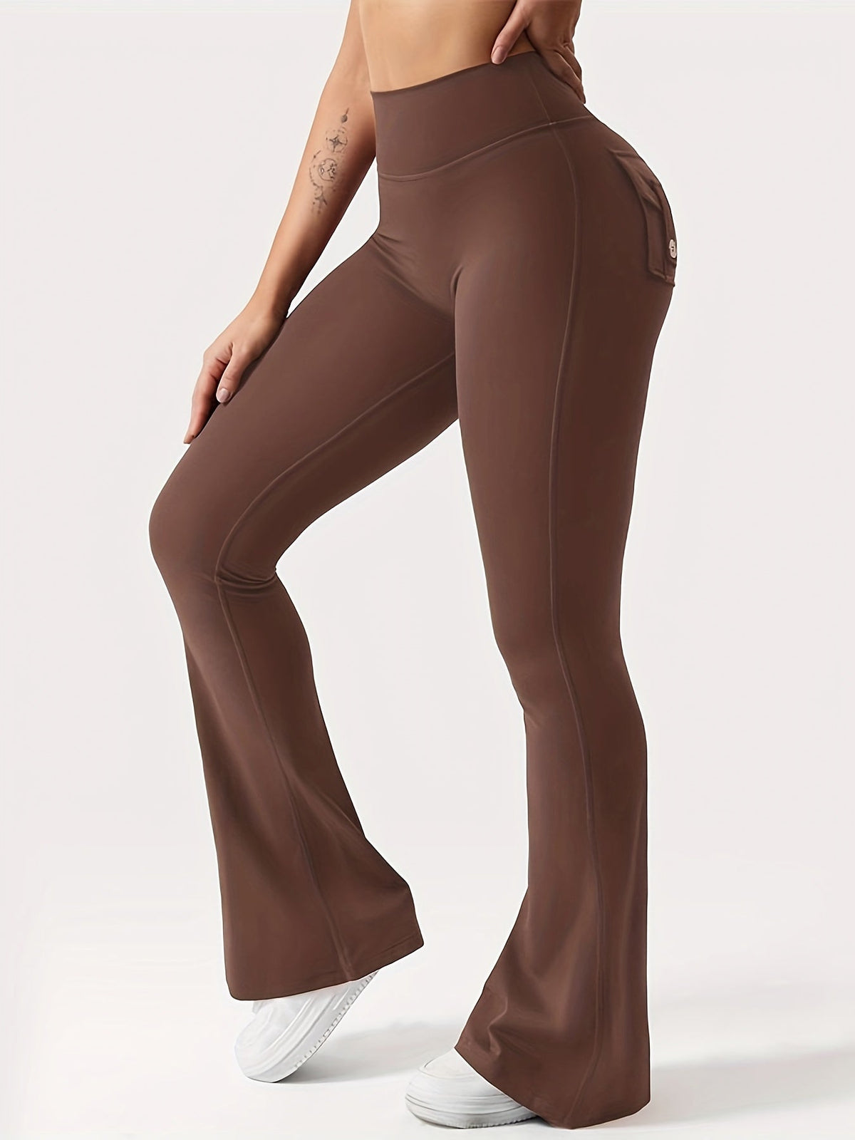 Ensemble 3 pièces pour femme : pantalon de yoga évasé à taille haute avec ceinture et poches, legging galbant effet push-up, squat-proof, 90 % polyester extensible, coupe évasée pour le sport, la gym, la course et le quotidien