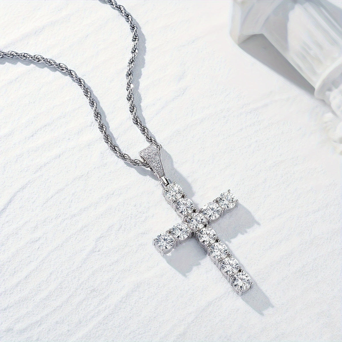 Collier avec pendentif croix pour homme en argent sterling 925 plaqué platine – Style luxe hip-hop hypoallergénique, cadeau idéal pour lui, pour banquets, fêtes et occasions spéciales