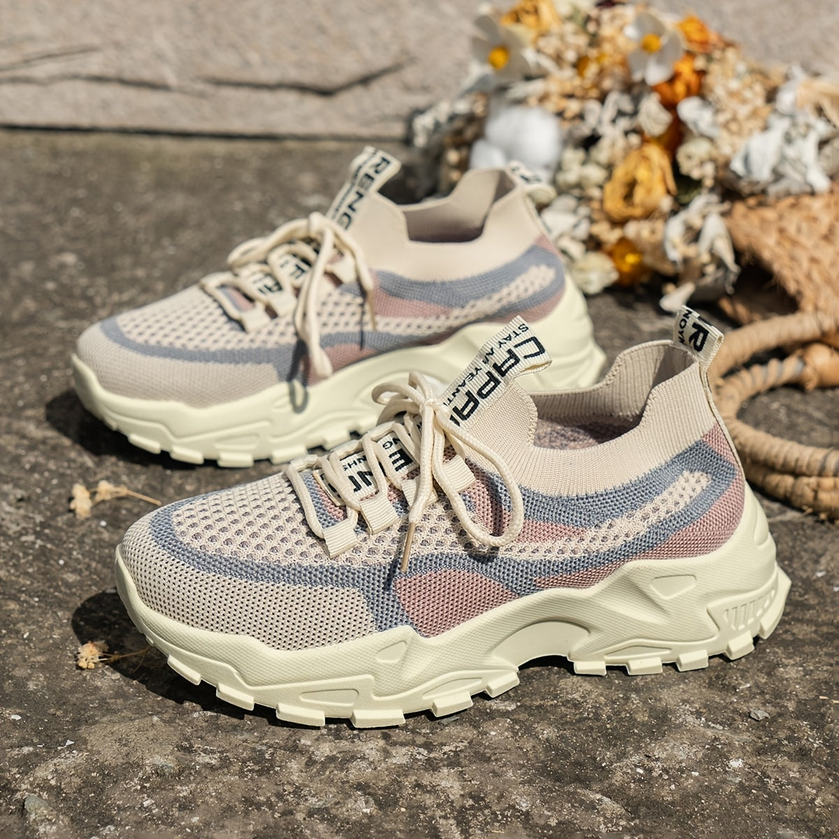Baskets basses décontractées pour femme avec semelle épaisse en PVC – Tennis légères et respirantes pour la salle de sport, le running et le quotidien | Chaussures de sport pour femme, tailles US 5-10, disponibles en vert, noir, rose et bleu