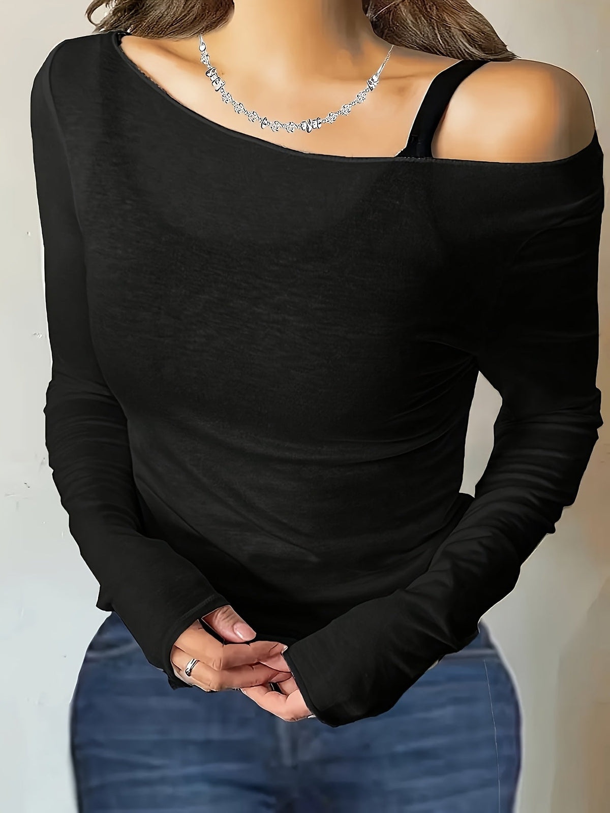 Haut à épaules dénudées transparent pour femme, manches longues, coupe ajustée – T-shirt stretch semi-transparent à encolure asymétrique, haut élégant à superposer pour le printemps et l'été, haut de soirée