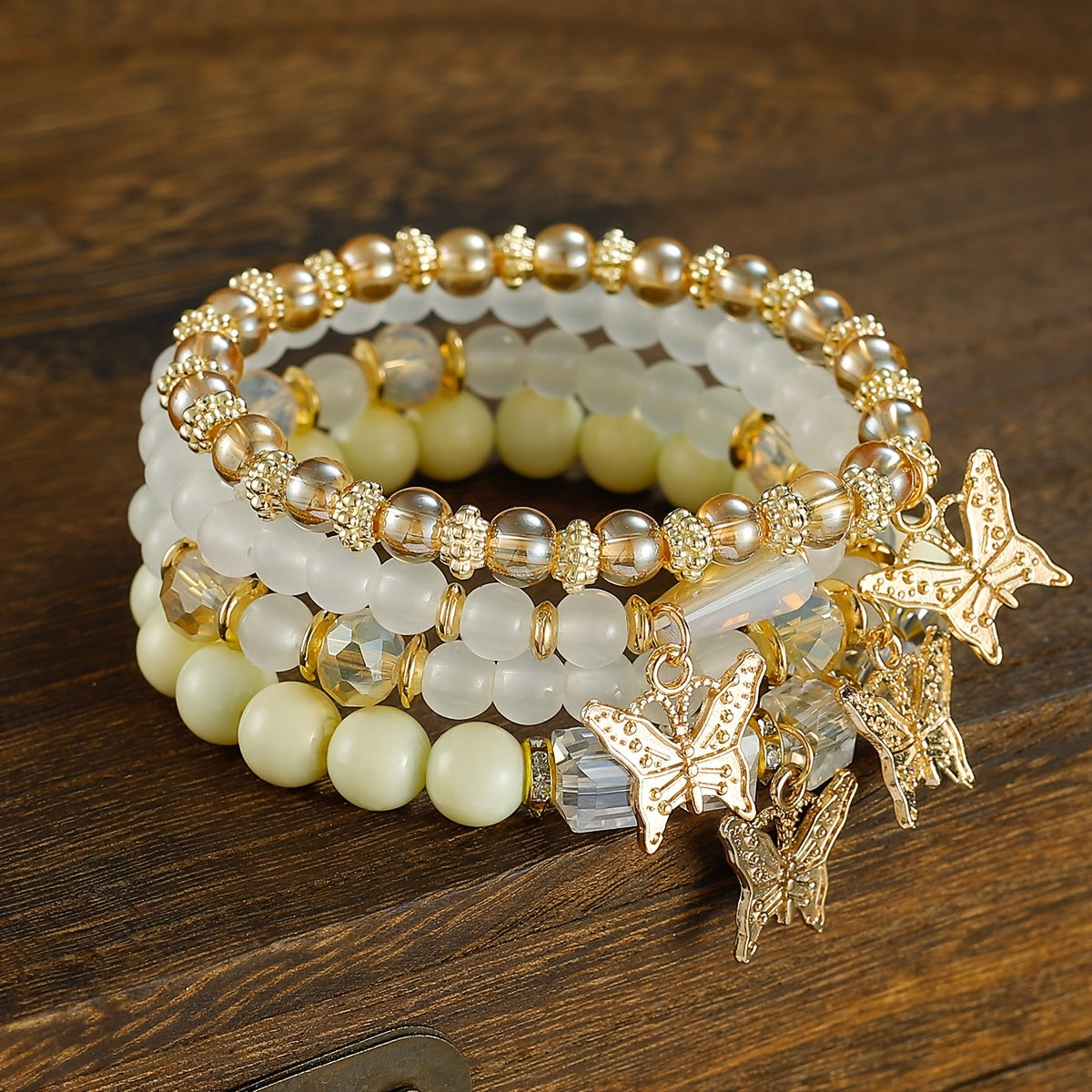 Ensemble de bracelets bohèmes à perles papillon pour femmes – Bracelets élastiques étincelants superposables à breloques, lot de 4, 8 et 16 pièces, cadeau idéal pour femmes élégantes