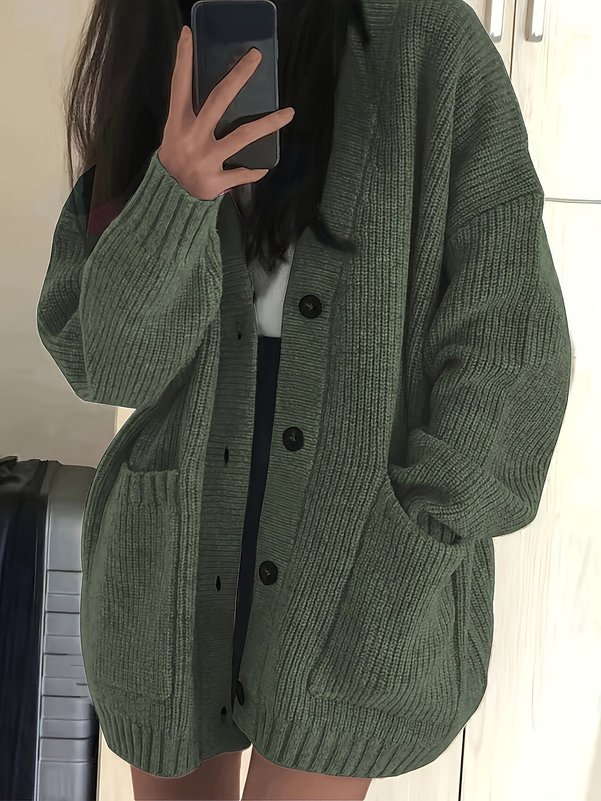 Gilet cardigan oversize en maille côtelée à col en V et boutons pour femme, idéal pour l'automne et l'hiver, confortable et décontracté.