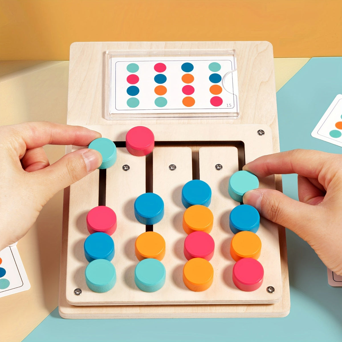 Jeu de puzzle en bois à quatre couleurs pour enfants et adultes - Casse-tête logique STEM pour améliorer la concentration, la coordination œil-main et la pensée critique, jeu de société éducatif en famille, cadeau d'anniversaire et de vacances