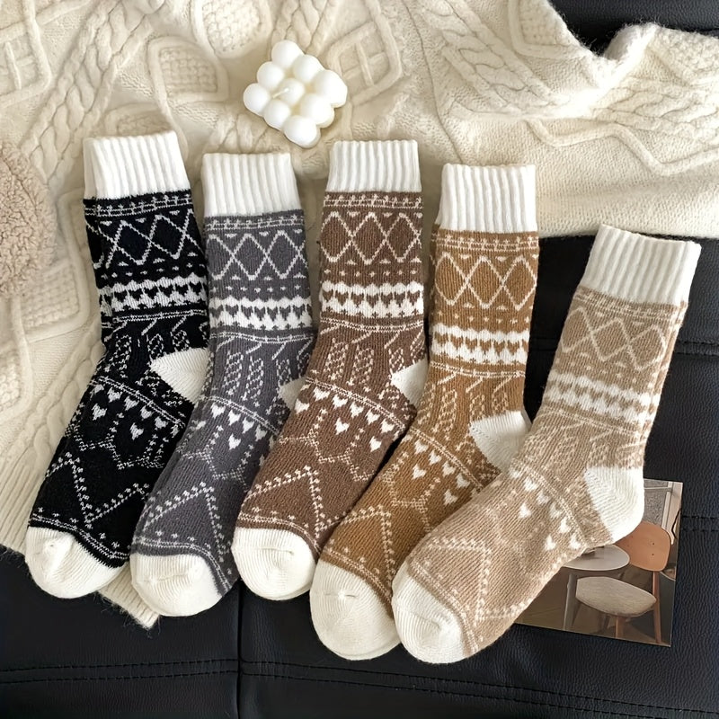 Lot de 5 paires de chaussettes thermiques d'hiver pour femme – Chaussettes mi-mollet chaudes et duveteuses à motif losanges ethniques, tissu doux et confortable pour les trajets en extérieur et au quotidien, multicolores