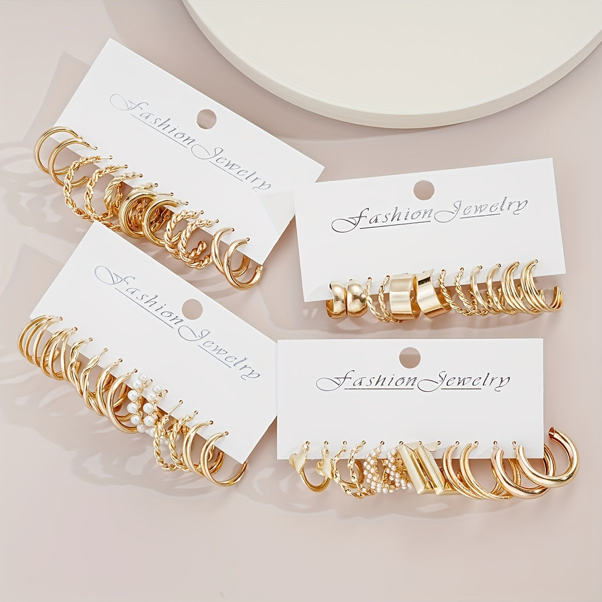 Lot de 108 boucles d'oreilles pour femmes, mélange de perles, strass, métal, clous géométriques et créoles - Ensemble de bijoux bohèmes pour le quotidien, les vacances, les rendez-vous, les fêtes et les cadeaux
