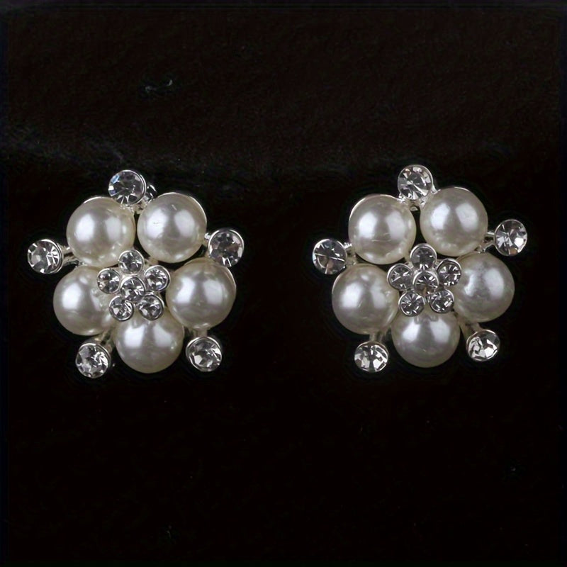 Parure de collier et boucles d'oreilles 4 rangs de perles blanc laiteux pour femme – Bijoux fantaisie plaqués argent style fleur superposée pour mariage, banquet, soirée, fiançailles, cadeau