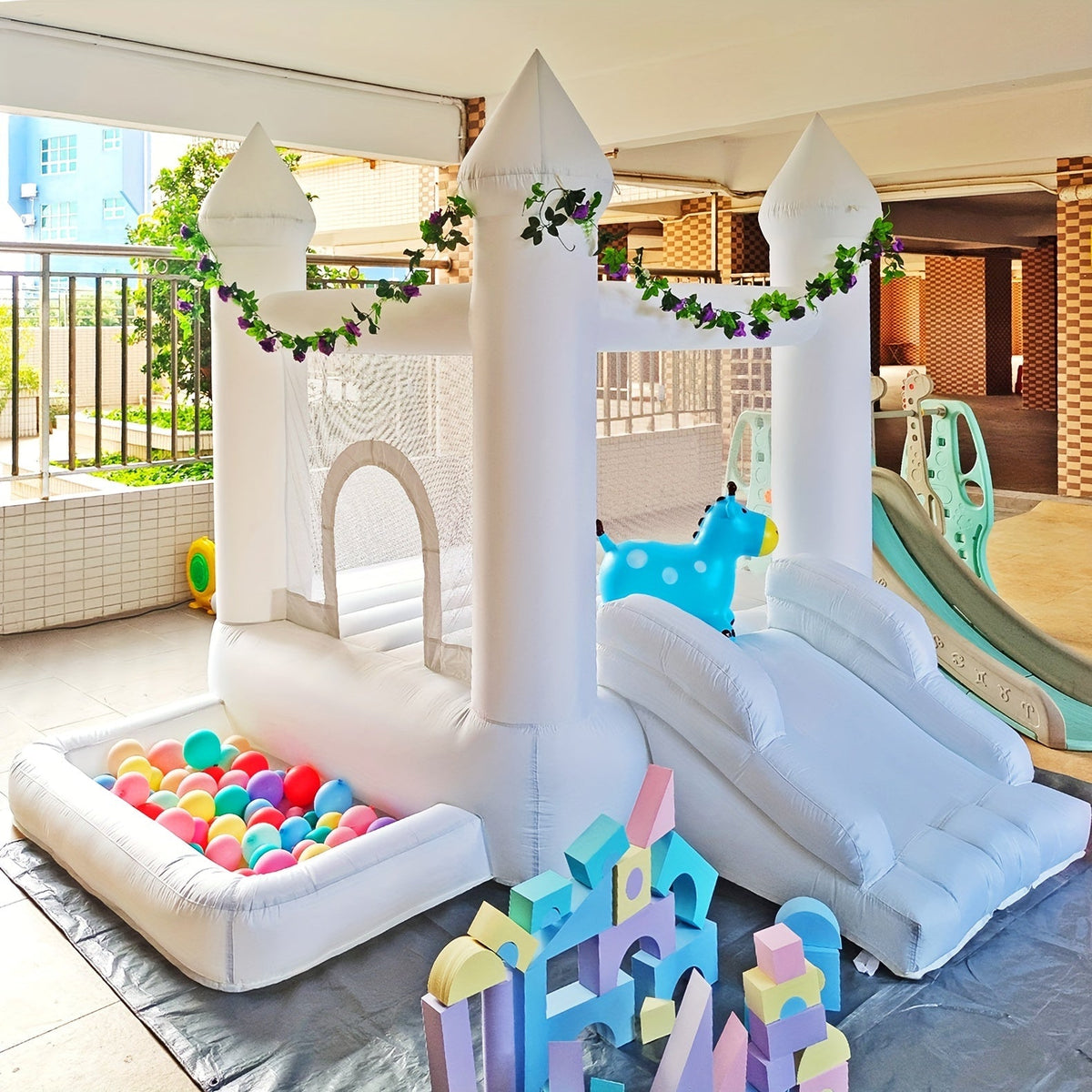 Château gonflable pour enfants avec soufflerie, piscine à balles et toboggan - Château sauteur intérieur/extérieur pour 2-3 enfants, installation facile, tissu Oxford | Cadeau d'anniversaire idéal pour garçons et filles