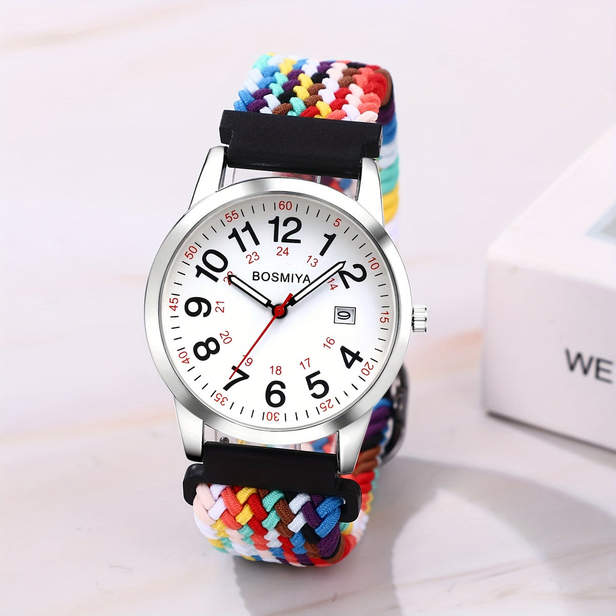 Montre de sport à quartz analogique avec grand cadran à calendrier et bracelet en nylon tressé – Montre-bracelet ronde à lecture facile avec cadran 24 heures pour hommes et femmes, bracelet élastique réglable et souple, 4 styles