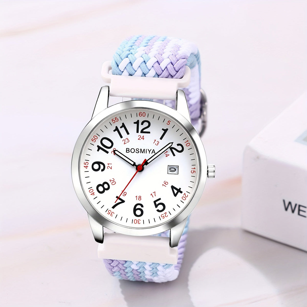 Montre de sport à quartz analogique avec grand cadran à calendrier et bracelet en nylon tressé – Montre-bracelet ronde à lecture facile avec cadran 24 heures pour hommes et femmes, bracelet élastique réglable et souple, 4 styles