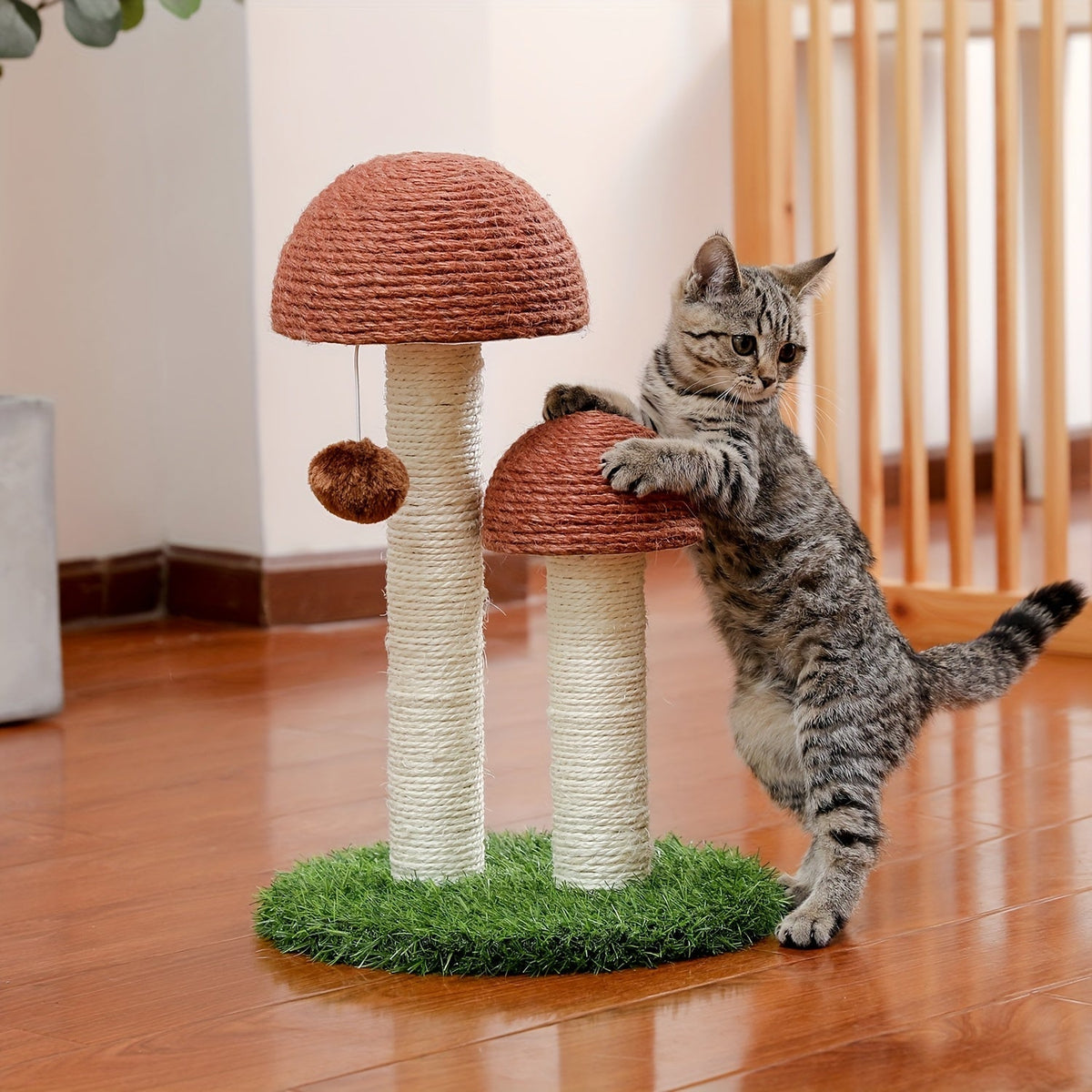 Arbre à chat à plusieurs niveaux avec poteau en sisal et jouets suspendus pour chats d'intérieur, tour d'escalade robuste et centre d'activités pour chats énergiques, disponible en gris et noir