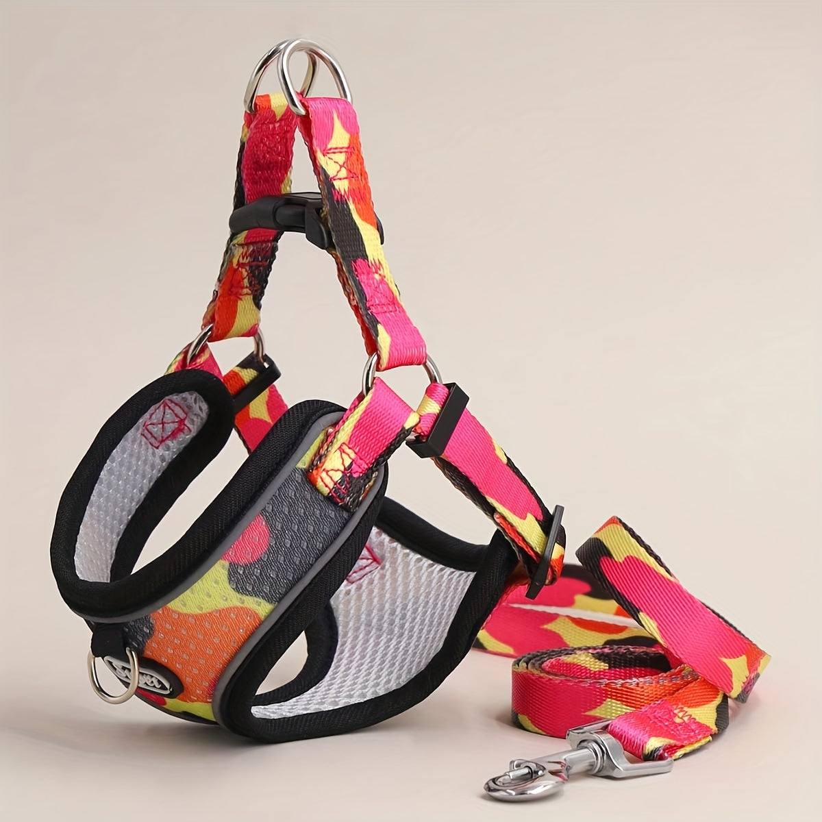 Ensemble harnais et laisse pour chien - Harnais anti-traction pour chien, harnais réfléchissant réglable pour petits, moyens et grands chiens, harnais de promenade facile à mettre et à enlever, anti-fugue, pour usage intérieur et extérieur
