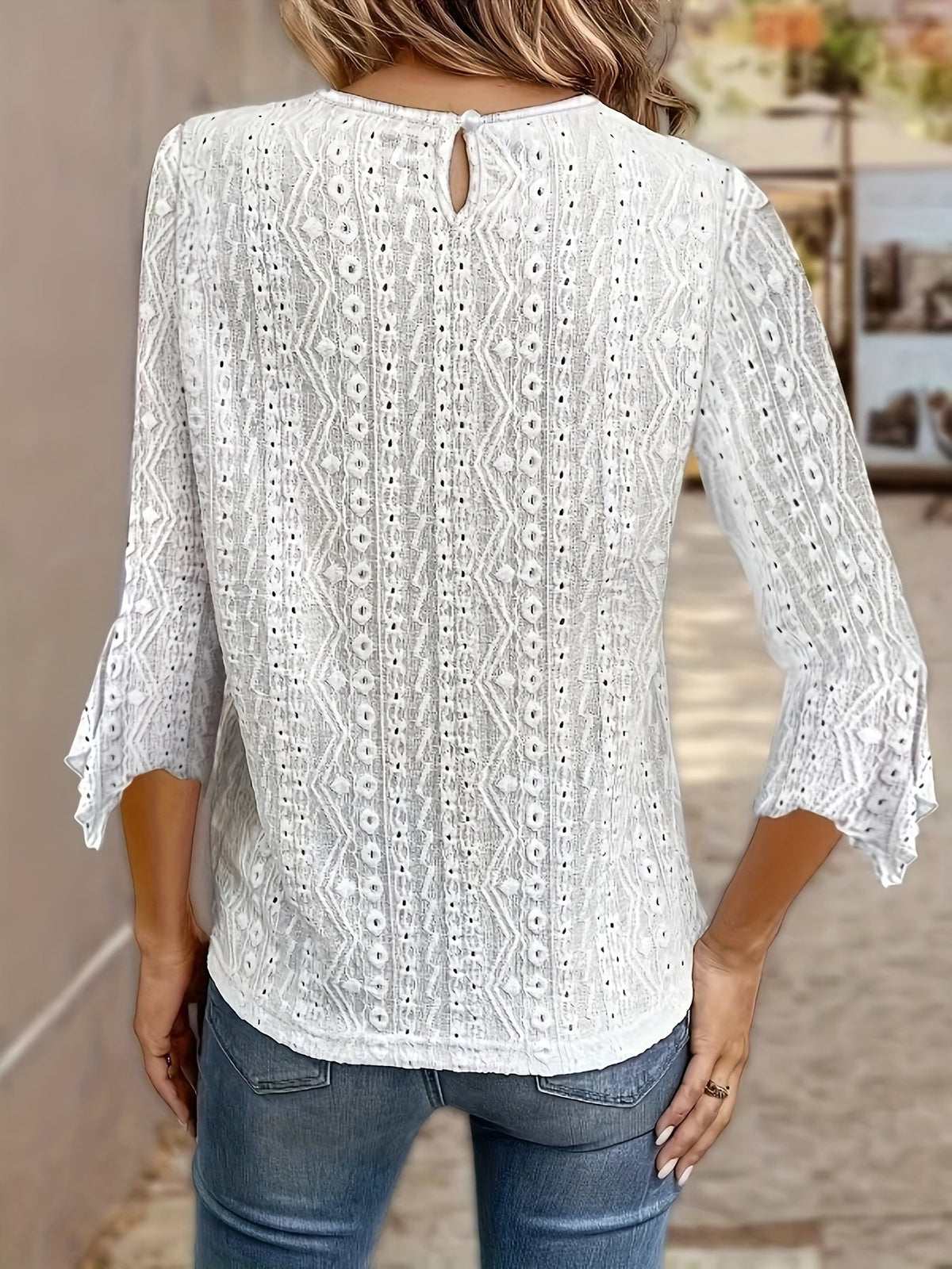Blouse à manches longues pour femme avec bordure en dentelle contrastante – Haut élégant à col rond semi-transparent sexy pour le printemps, l'été et l'automne en noir, blanc et rouge orangé