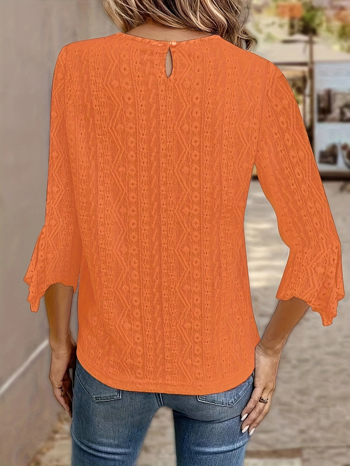 Blouse à manches longues pour femme avec bordure en dentelle contrastante – Haut élégant à col rond semi-transparent sexy pour le printemps, l'été et l'automne en noir, blanc et rouge orangé