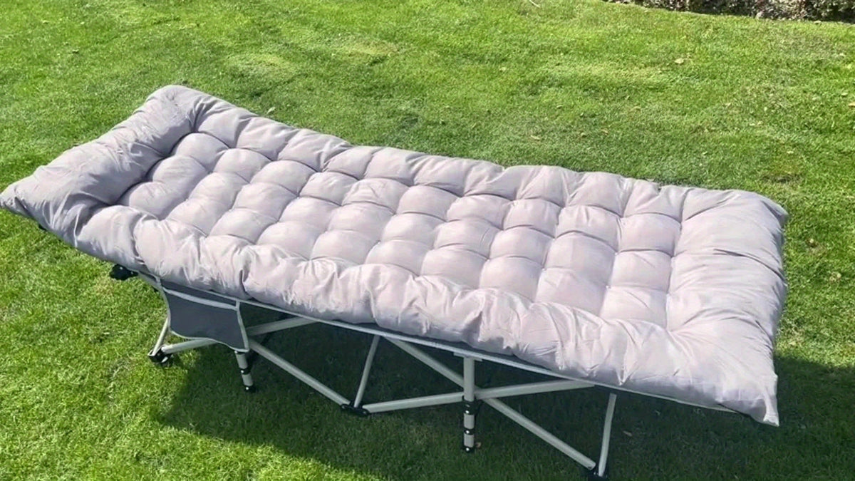 Lit de camp pliant robuste avec matelas pour adultes – Capacité de 500/600/700 lb, lit d'extérieur portable avec sac de transport pour tentes, camping et voyages – 3 modèles, 3 couleurs