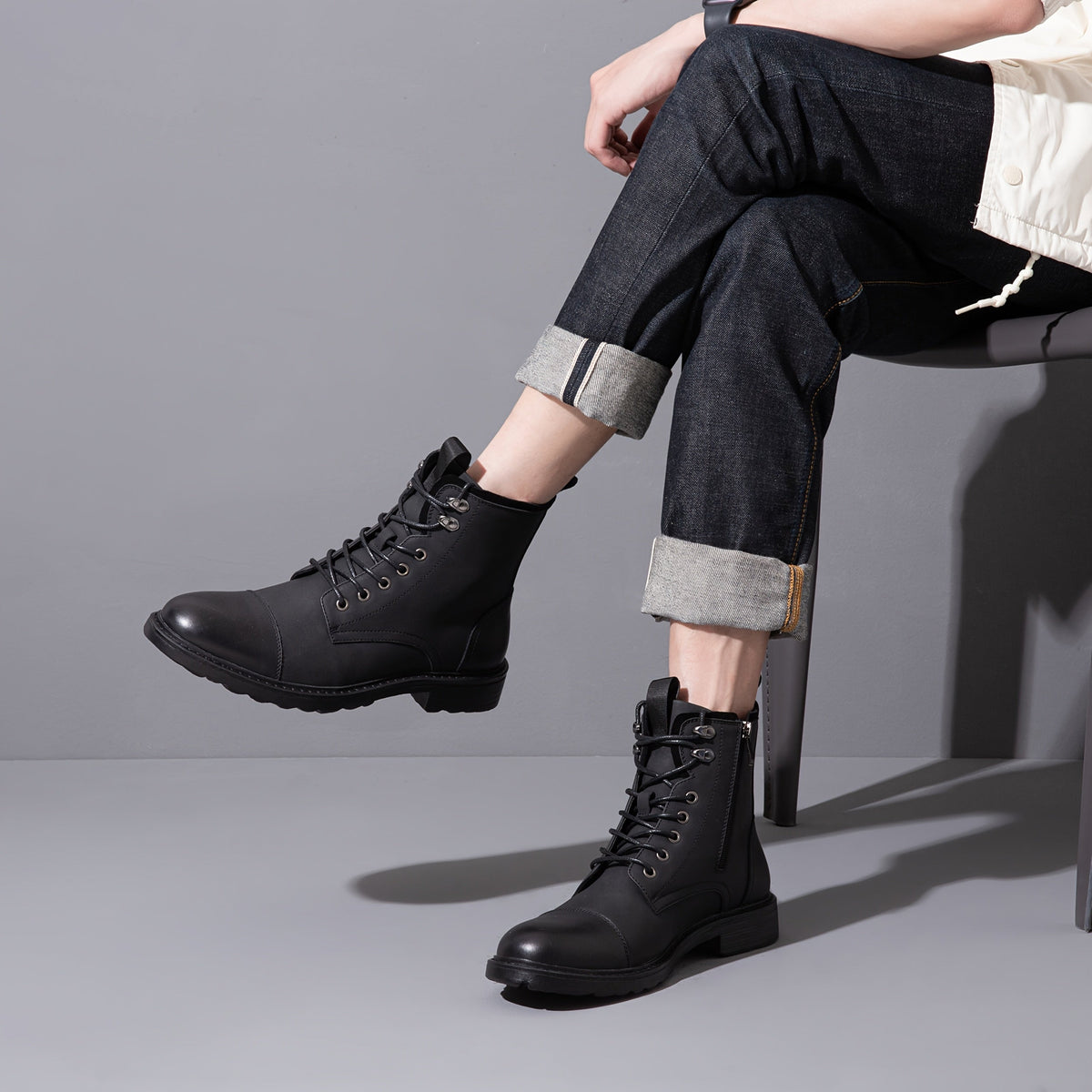 Bottes Chukka de moto pour homme – Bottines de ville en cuir véritable à lacets et fermeture éclair avec semelle antidérapante, bout renforcé, semelle intérieure rembourrée respirante, noir et marron | Velora