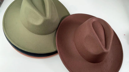 Chapeau de cow-boy à larges bords pour hommes et femmes – Fedora en feutre style western, chapeau style Panama Trilby jazz classique, chapeau de soleil pour festivals en plein air, voyages et tenue décontractée au quotidien