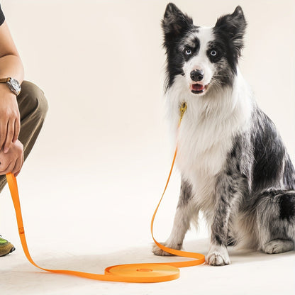 Laisse de dressage pour chien imperméable 3/6/9/15m – Longue longe en nylon enduit DuraSoft pour chiens de grande, moyenne et petite taille – Laisse de rappel anti-nœuds pour la randonnée, le camping, la plage, le jardin et la baignade