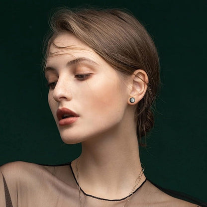Lot de 16 fausses boucles d'oreilles écarteurs pour hommes et femmes – Clous d'oreilles style plug en acier inoxydable 316L, 8 mm, styles variés noirs et argentés, ensemble de boucles d'oreilles hypoallergéniques, idéal pour un cadeau