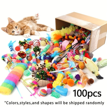 Lot de 100 jouets variés pour chat - Assortiment aléatoire de jouets en plastique et en peluche avec plumes, kit de divertissement interactif pour foyers multi-chats, ensemble de jeu pour chaton