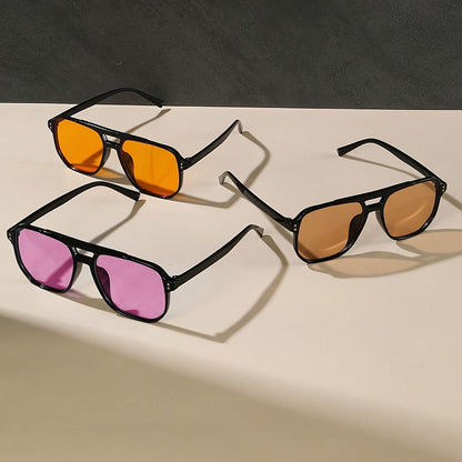 Lot de 5 paires de lunettes de soleil carrées style pilote, monture large en polycarbonate, protection UV, lunettes tendance et décontractées unisexes pour hommes et femmes, monture noire, verres multicolores