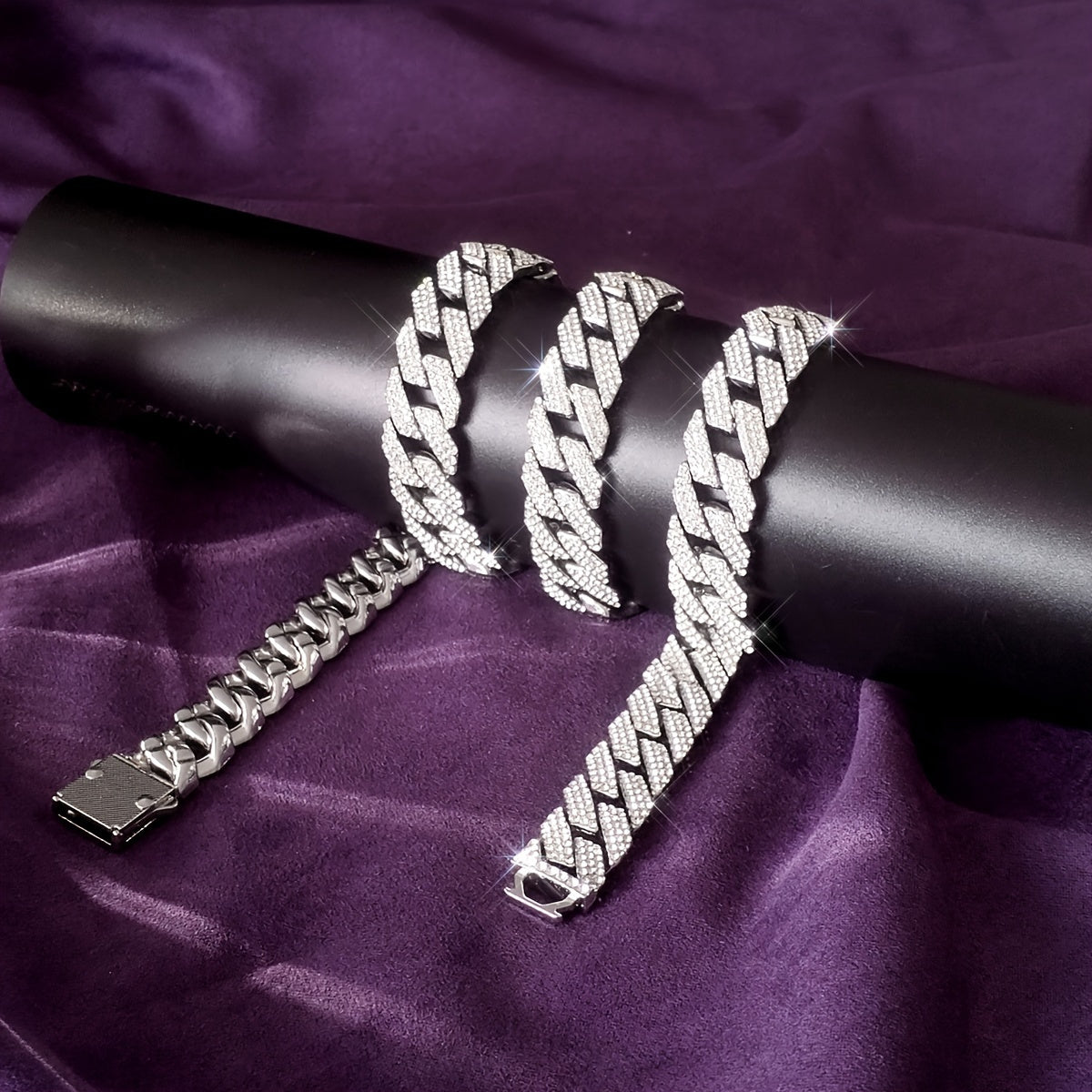 Collier chaîne maille cubaine pour homme style hip-hop avec incrustation de pierres synthétiques – Tons argent et or, 45 cm / 50 cm, coffret cadeau inclus, bijou audacieux pour toutes les occasions