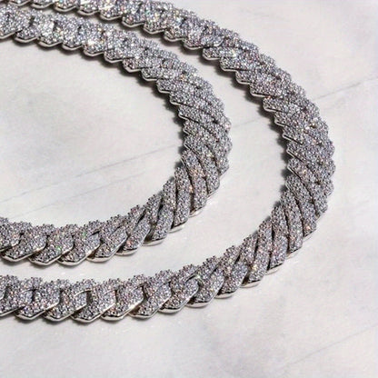 Collier chaîne maille cubaine pour homme style hip-hop avec incrustation de pierres synthétiques – Tons argent et or, 45 cm / 50 cm, coffret cadeau inclus, bijou audacieux pour toutes les occasions