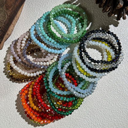 Lot de 36 bracelets de perles bohèmes à faux cristaux pour femmes – Bracelets élastiques colorés et superposables, bijoux fantaisie bohèmes pour les fêtes à la plage ou au quotidien