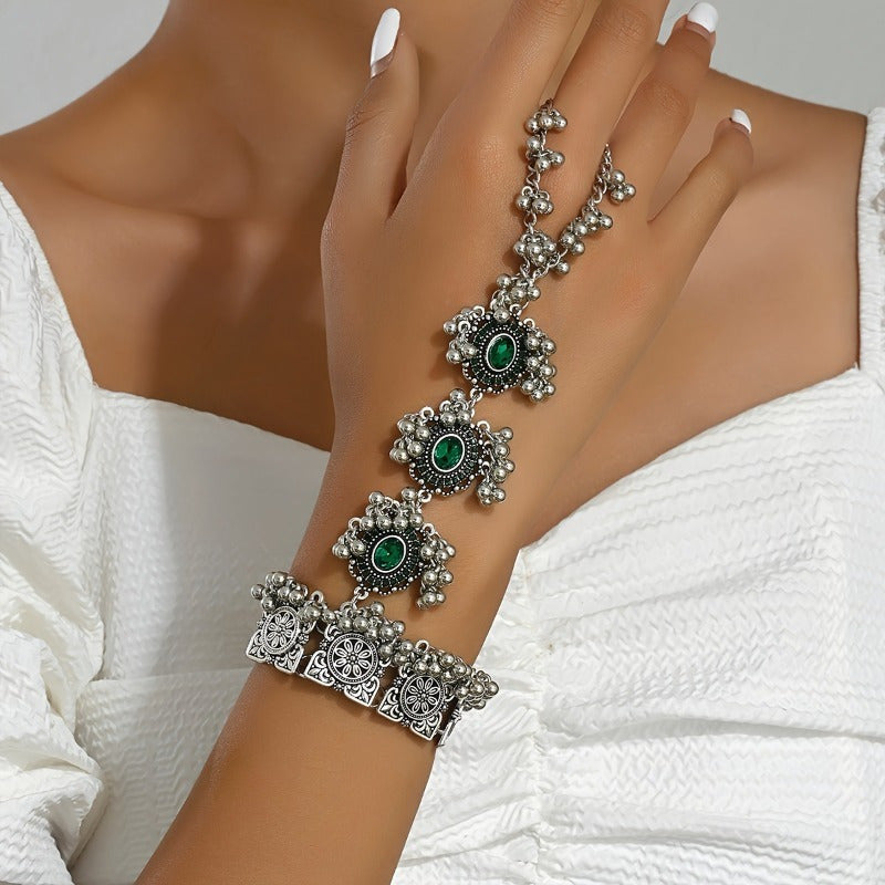 Bracelet mitaine turquoise – Bijou de main style bohème Bollywood vintage pour femme, disponible en turquoise et émeraude créée, parfait pour les festivals, les mariages et le look bohème au quotidien