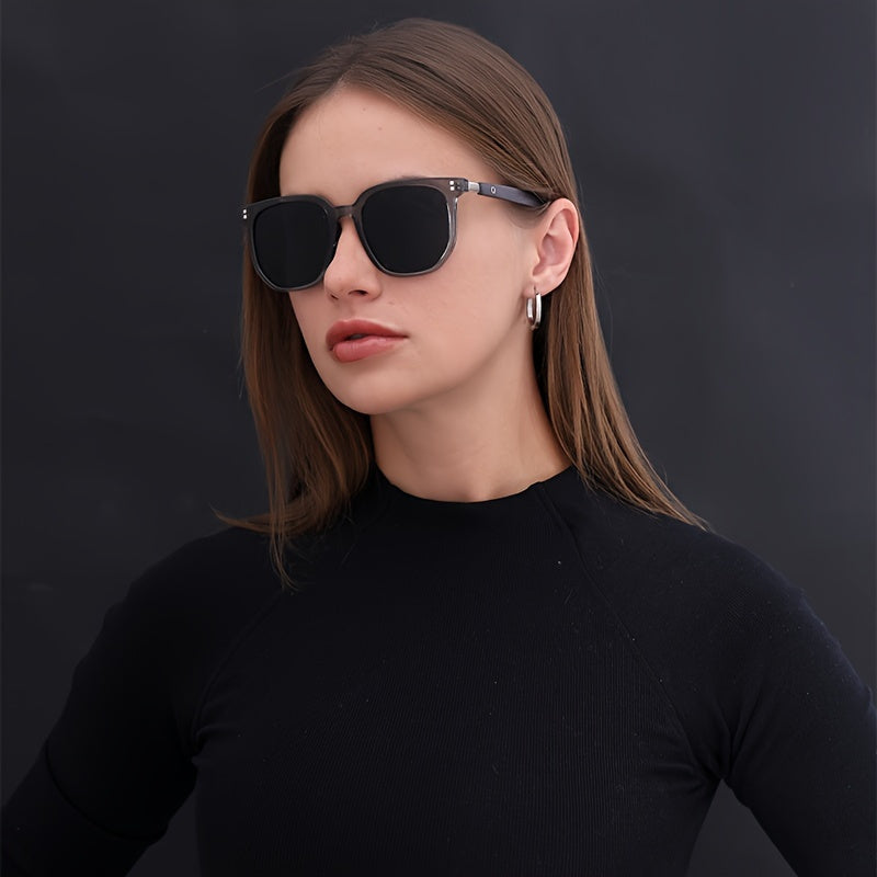 Lunettes de soleil unisexes vintage avec détails à clous, verres polarisés TR UV400 - Lunettes rétro style urbain pour hommes et femmes, idéales pour la conduite, les voyages et le quotidien, monture TR légère