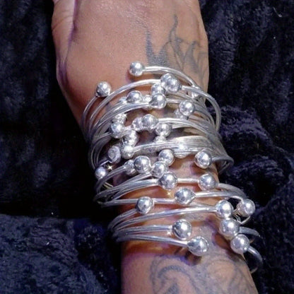 Ensemble de bracelets joncs bohèmes empilables, faits à la main en cuivre épais plaqué argent, style rétro antillais pour femmes, idéal pour le quotidien, les événements spéciaux, cadeau, lot de 5 ou 10 pièces