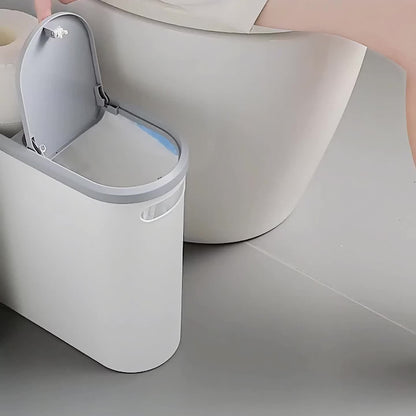 Petite poubelle de salle de bain avec poignées intégrées, lot de 1 ou 2 – Corbeille à papier en plastique antirouille, design gain de place pour salle de bain, buanderie et bureau, sacs poubelle inclus