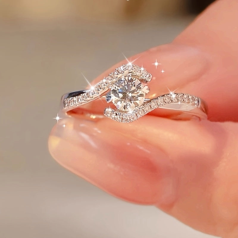 Bague de fiançailles en argent sterling 925 à quatre griffes et zircone torsadée – Anneau en spirale ajouré avec incrustation en oxyde de zirconium, tailles 6 à 10, cadeau de bague de promesse pour femme pour la Saint-Valentin