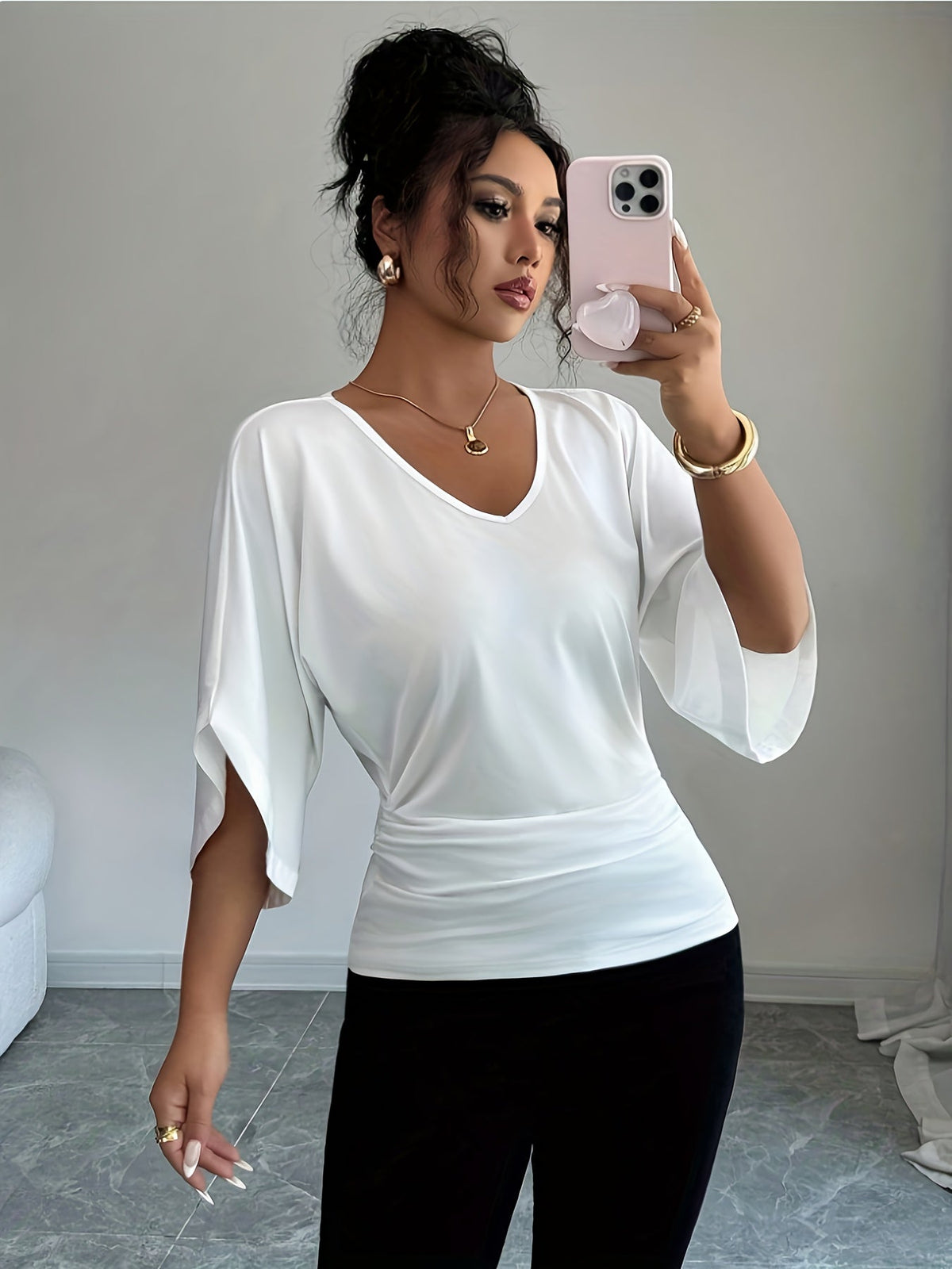 Haut en maille à col en V et manches chauve-souris pour femme - T-shirt chemisier décontracté à coupe ample, manches trois-quarts et taille haute pour le printemps, l'été et l'automne, pull mi-long polyvalent, blanc noir, tailles XS-XL