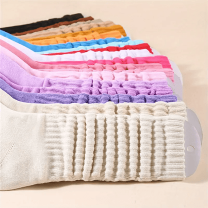 Chaussettes montantes pour femme, lot de 14 paires – Chaussettes douces, épaisses et souples, couleurs unies assorties, chaussettes de sport et de loisirs confortables en toute saison, lavables en machine, coffret cadeau pour Noël et Halloween