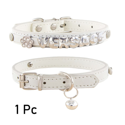 Collier pour chat et chien en similicuir personnalisé avec médaille, collier d'identification sur mesure pour petits et moyens chiens et chats, collier réglable pour animal de compagnie avec breloque exquise, 11 couleurs du XS au M