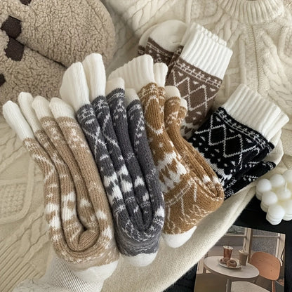 Lot de 5 paires de chaussettes thermiques d'hiver pour femme – Chaussettes mi-mollet chaudes et duveteuses à motif losanges ethniques, tissu doux et confortable pour les trajets en extérieur et au quotidien, multicolores