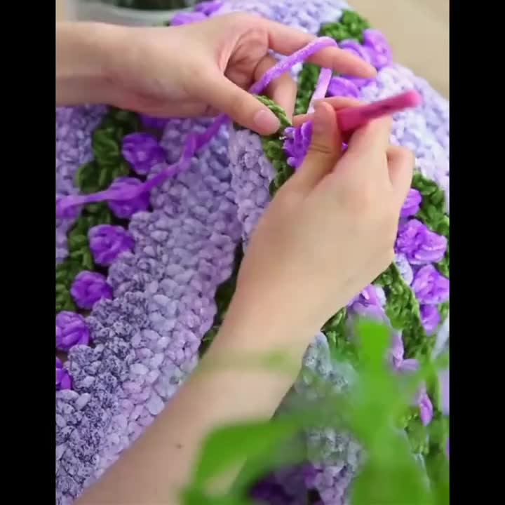 Fil chenille velours, lot de 3 pelotes de 300 g (3 x 100 g), laine douce et épaisse pour tricot et crochet, 47 couleurs, idéal pour débutants, artisanat de luxe pour pulls, écharpes, bonnets, poupées, sacs, amigurumi et projets DIY