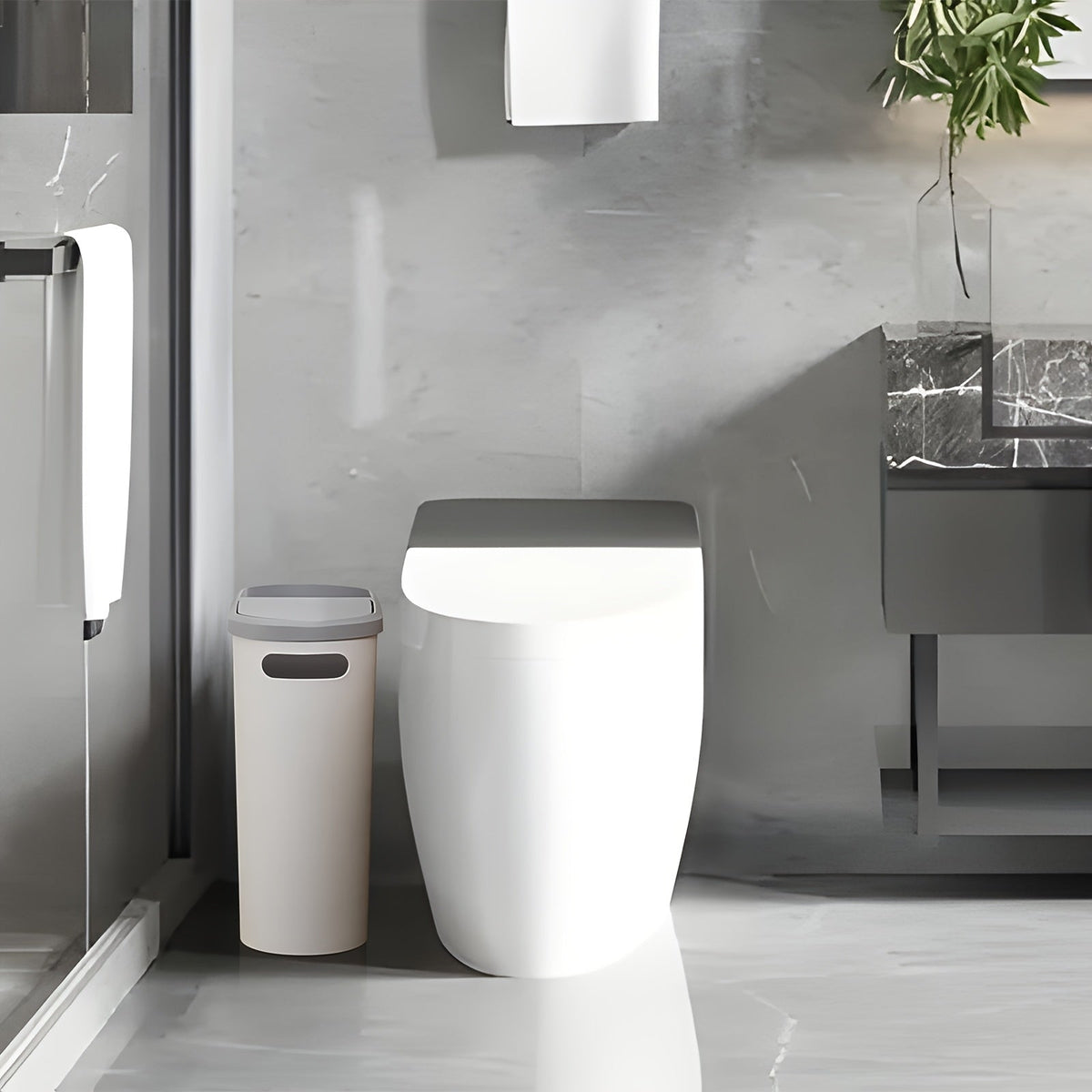 Petite poubelle de salle de bain avec poignées intégrées, lot de 1 ou 2 – Corbeille à papier en plastique antirouille, design gain de place pour salle de bain, buanderie et bureau, sacs poubelle inclus