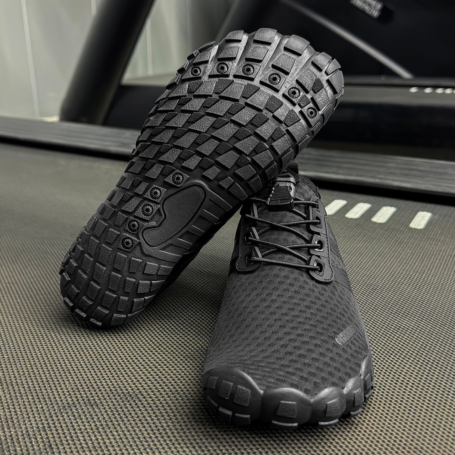 Water Shoes Men Women Quick Dry Aqua Shoes for Beach Swimming Yoga Fitness Outdoor, Non-Slip Rubber Sole Lace-Up Round Toe Striped Design, Barefoot Feel Lightweight - US 4.5 to 14
